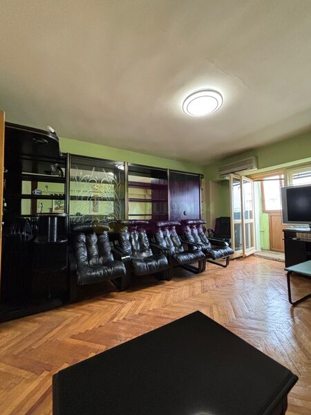 Apartament 3 camere Decebal stradal
