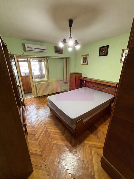 Apartament 3 camere Decebal stradal